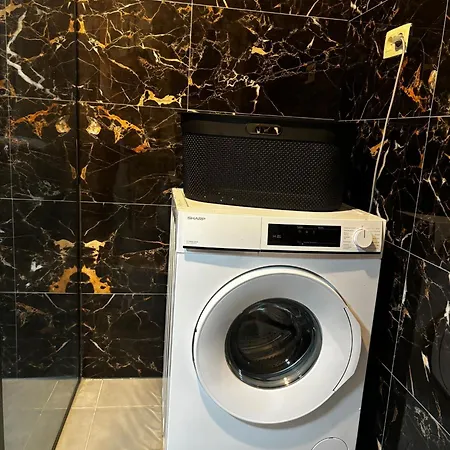 דירה 2br & 1lr Only 15 Mins To Gravensteen Castle *